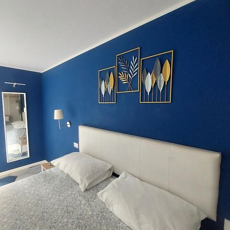 Be Blu Apartment Napoli Bagian luar foto