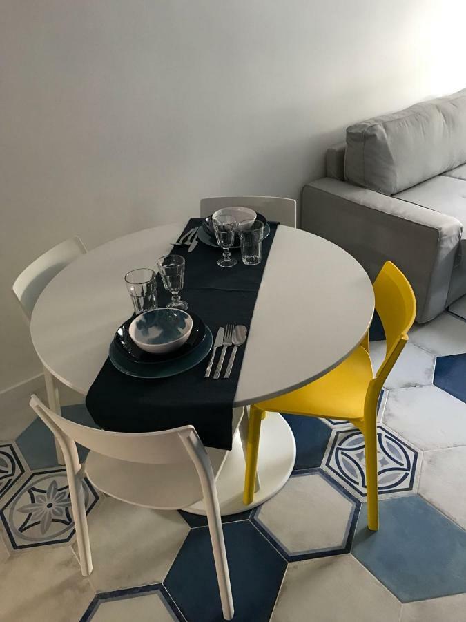 Be Blu Apartment Napoli Bagian luar foto